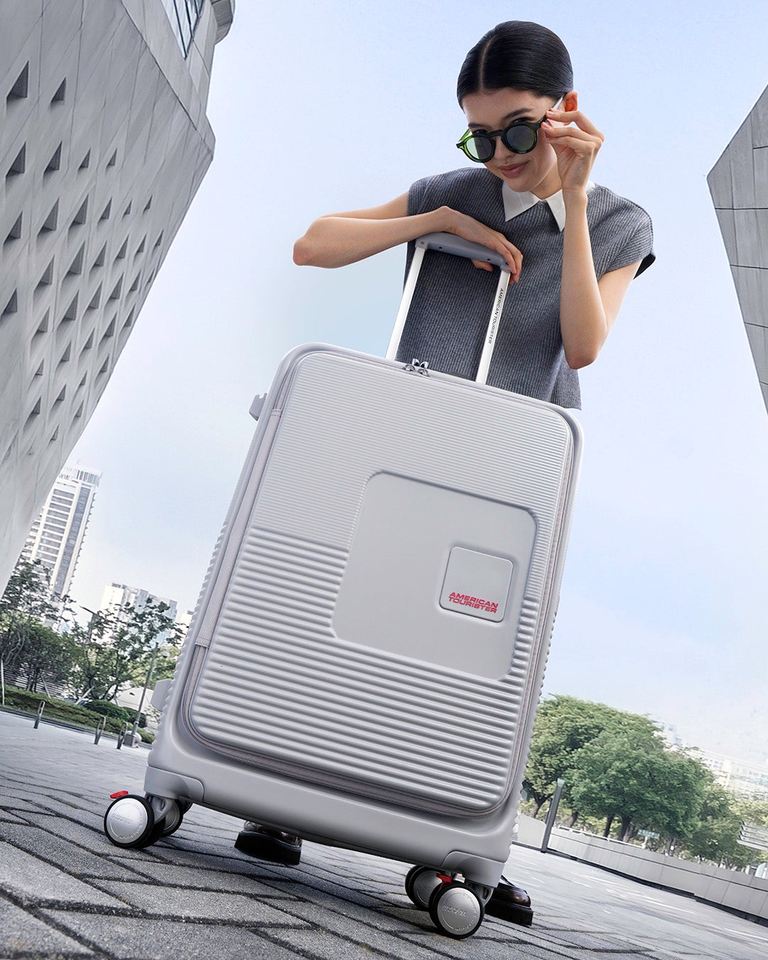CUBECRAFT 上掀前開 28吋 可擴充行李箱  lifestyle | American Tourister